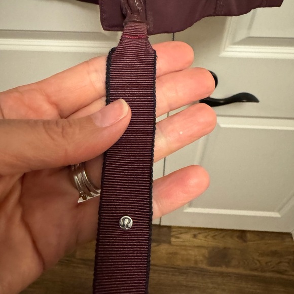 Lululemon Raincoat Sz 2/4 XS - Picture 9 of 9